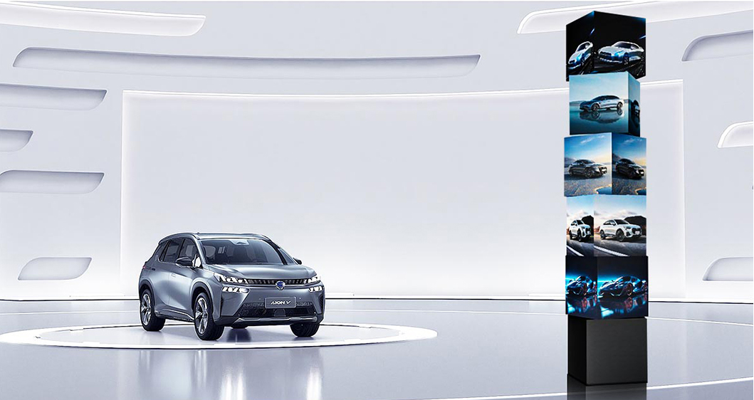 Versatile rotating LED cube screen for luxury retail and mall advertising