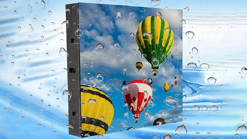 Ultra high contrast ratio LED screen delivering deep blacks and high grayscale vivid performance