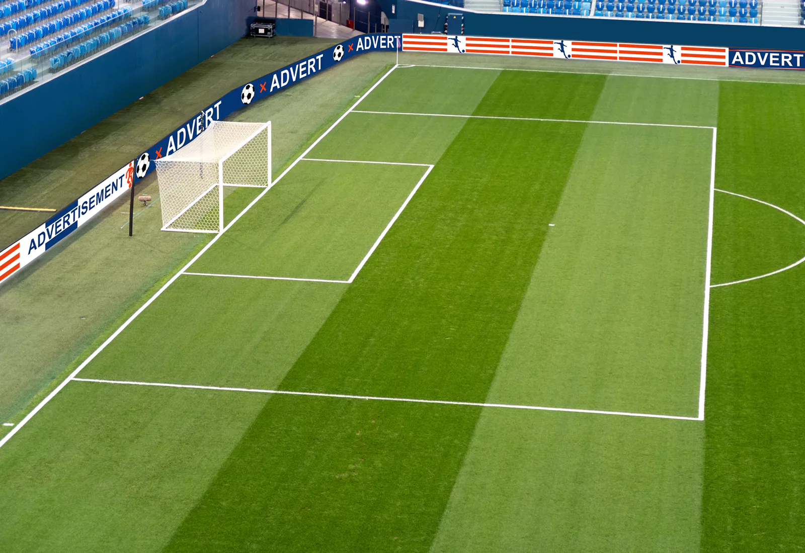 LED-Bande-Fussballstadion-Leer